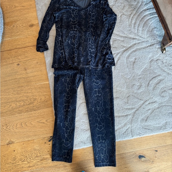 Navy Snake Print Jogger Pants by luxury brand Anatomie - Picture 6 of 6